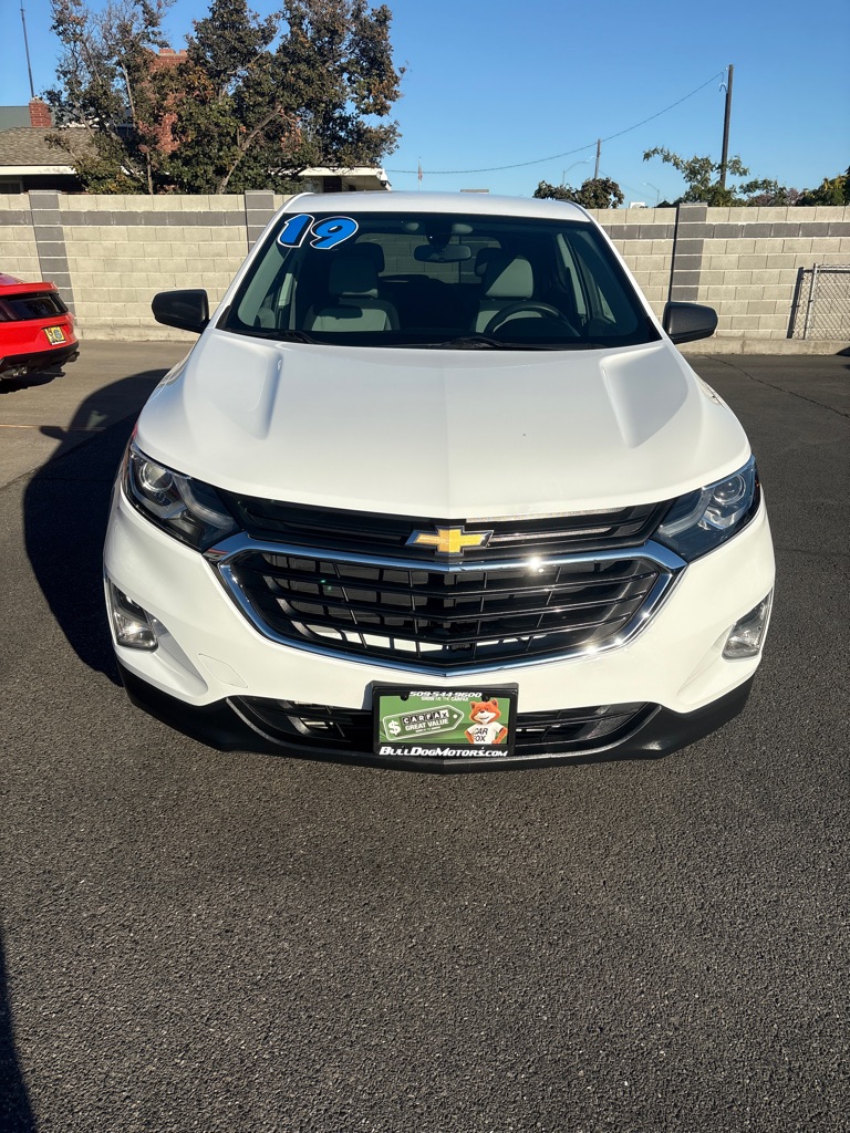 Photo 4 of this CHEVROLET EQUINOX