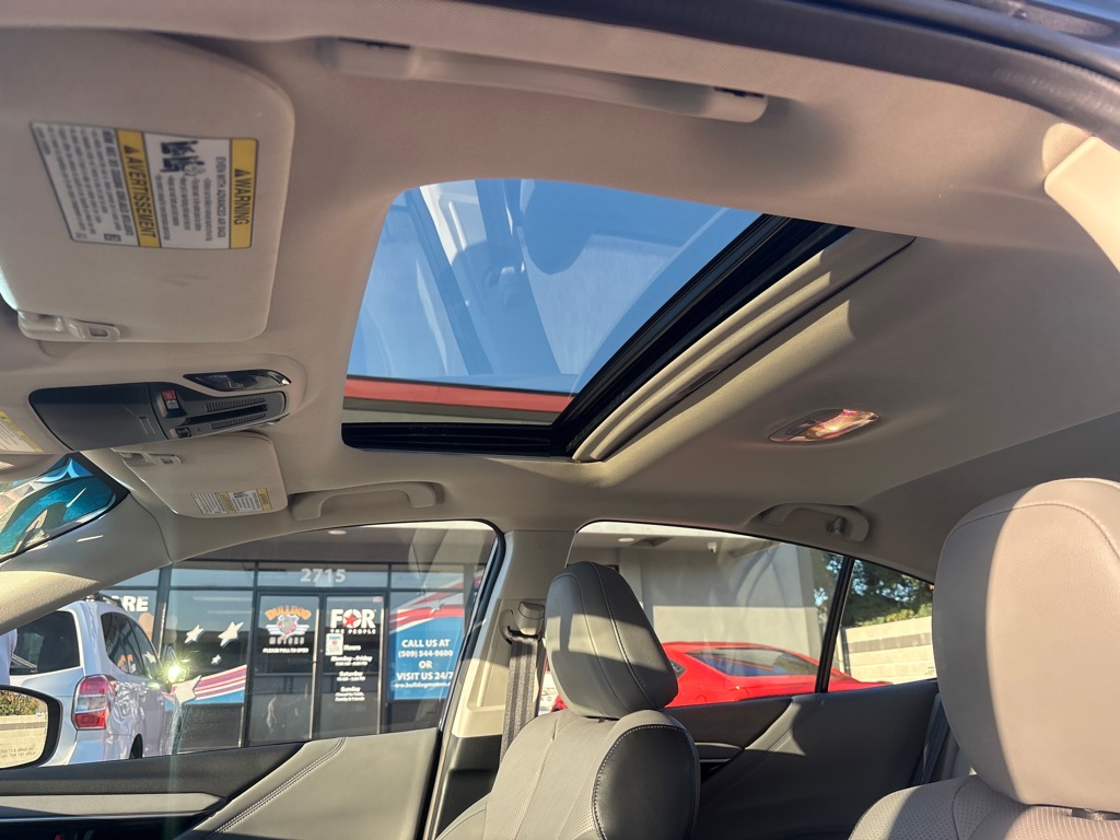 Photo 16 of this SUBARU LEGACY