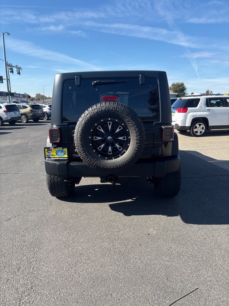 Photo 8 of this JEEP WRANGLER UNLIMI