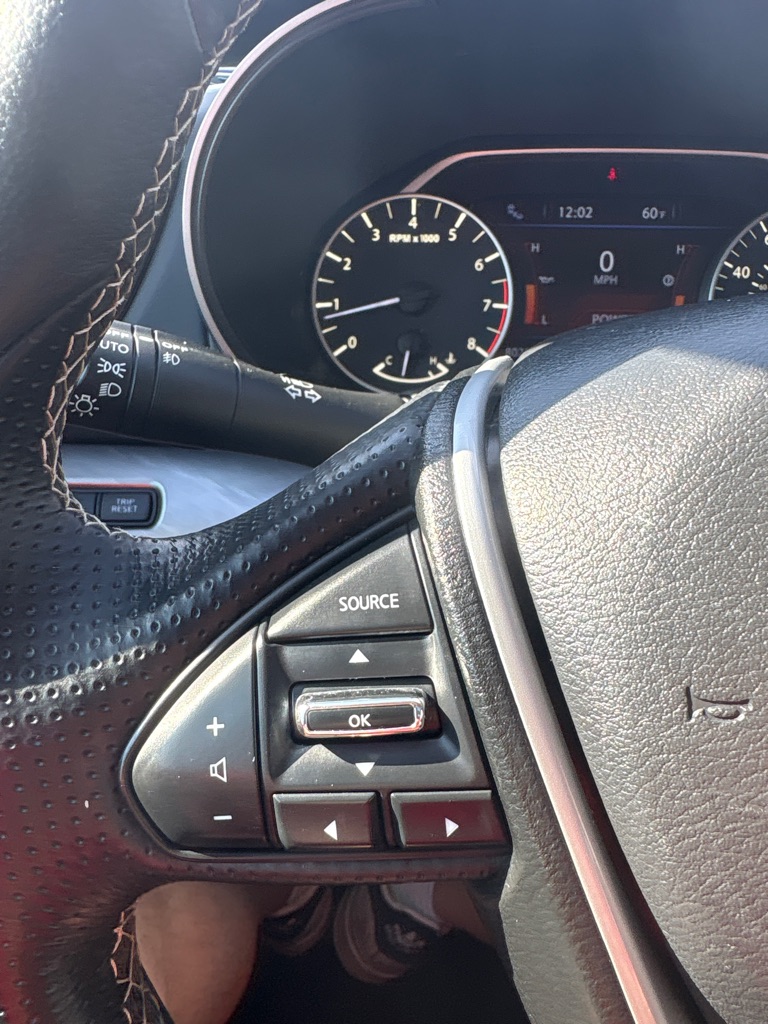 Photo 17 of this NISSAN MAXIMA