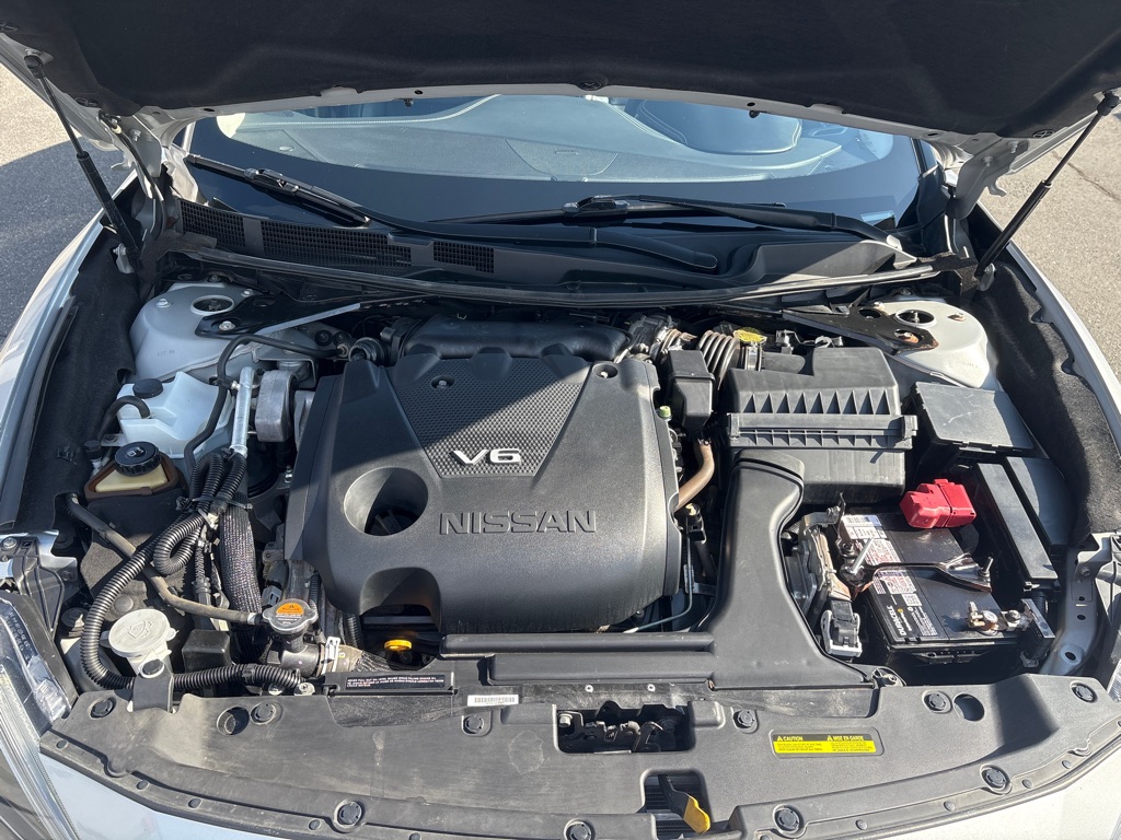 Photo 10 of this NISSAN MAXIMA