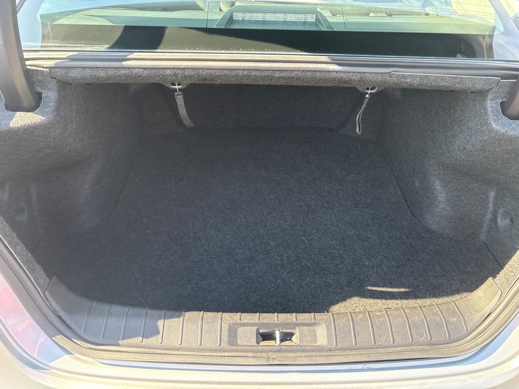 Photo 11 of this NISSAN MAXIMA