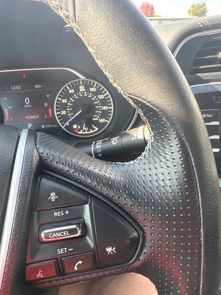 Photo 18 of this NISSAN MAXIMA
