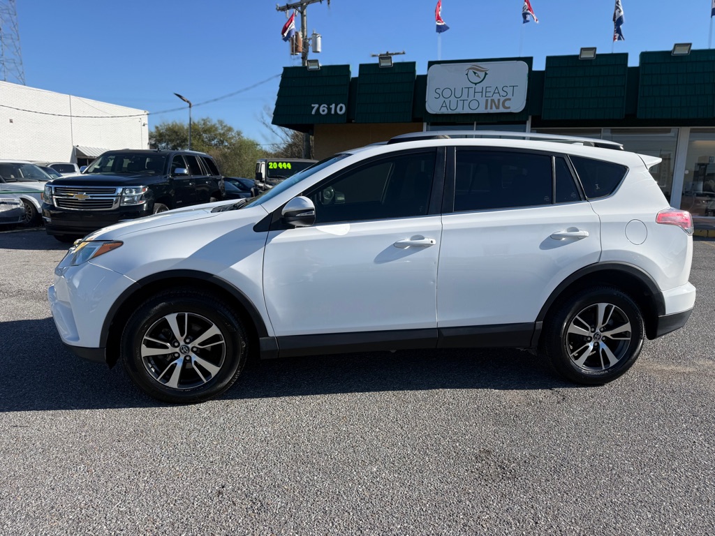 Photo 8 of this TOYOTA RAV4