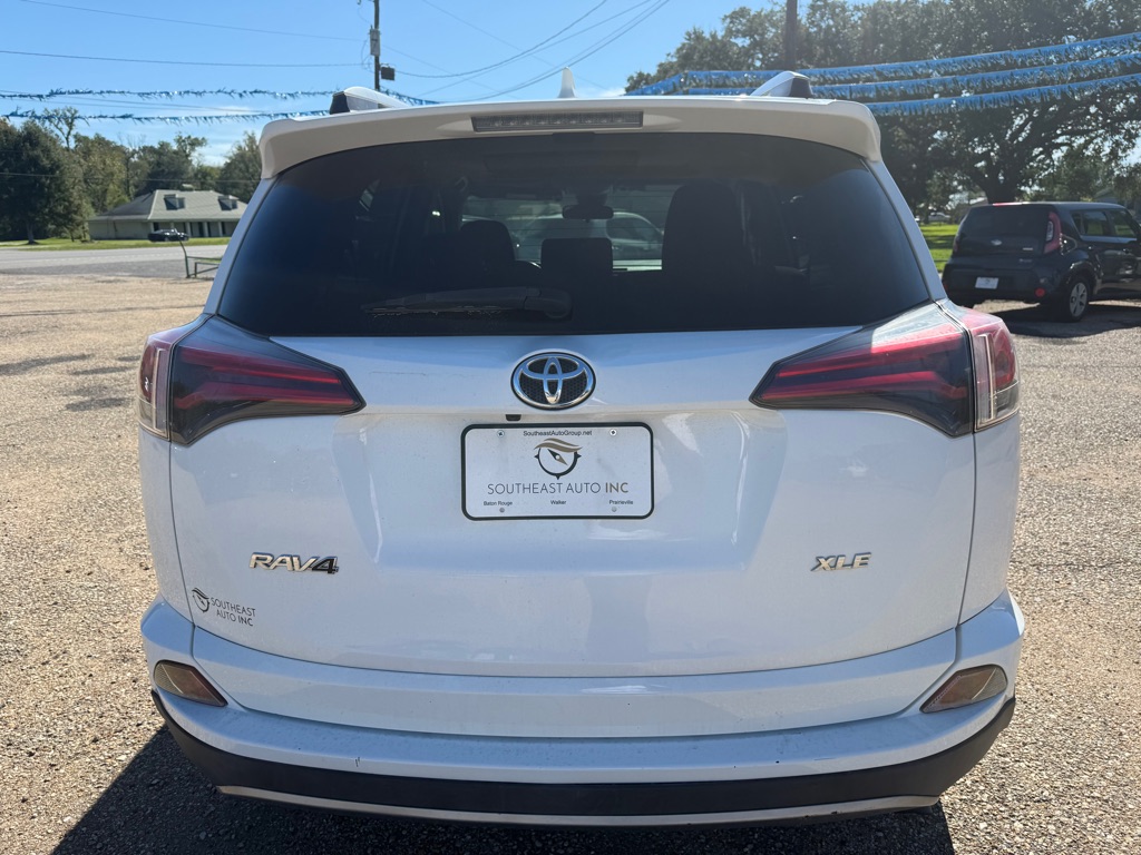 Photo 36 of this TOYOTA RAV4