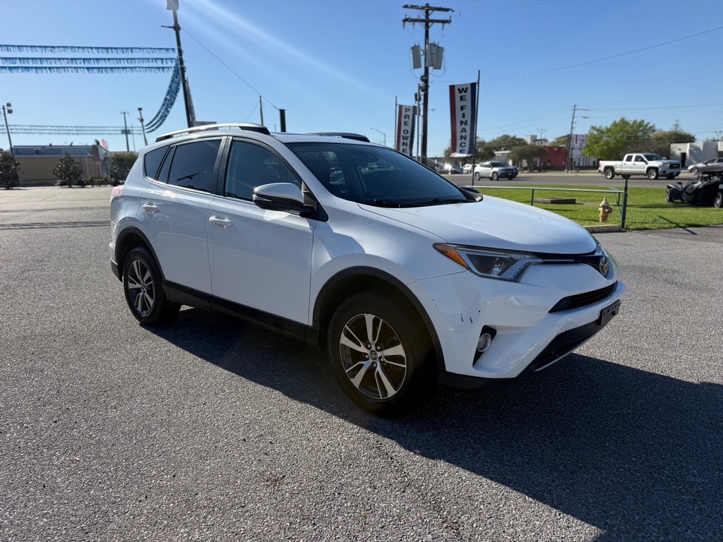 Photo 3 of this TOYOTA RAV4