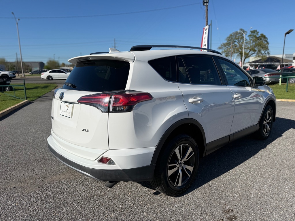 Photo 5 of this TOYOTA RAV4
