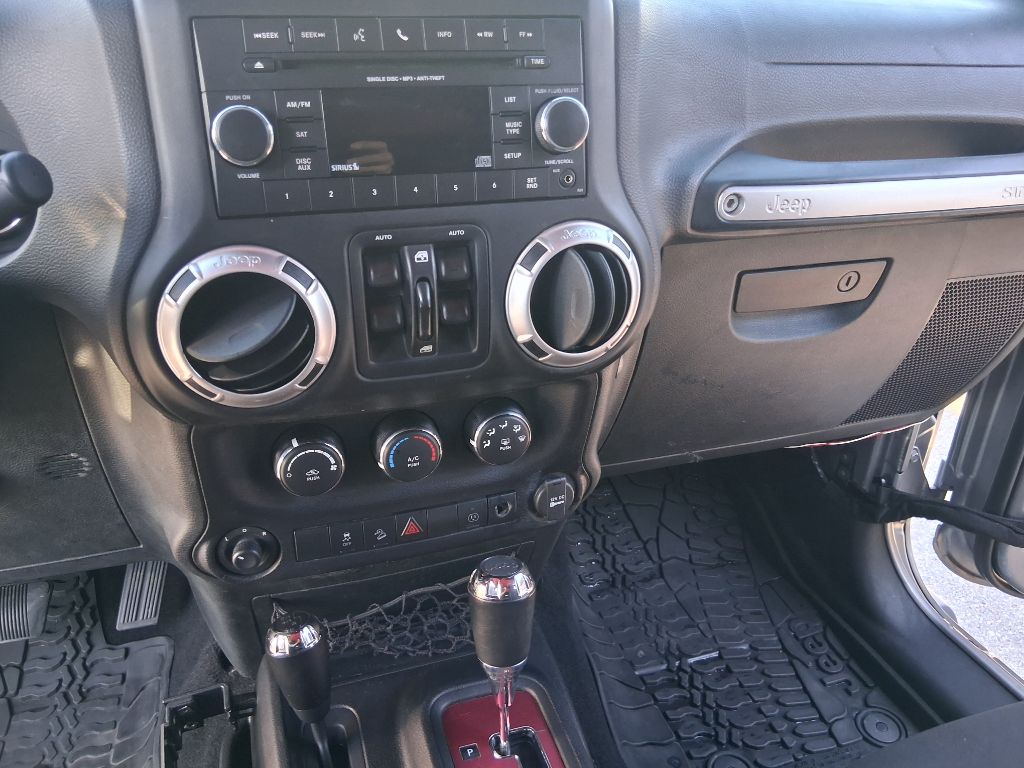 Photo 7 of this JEEP WRANGLER UNLIMI