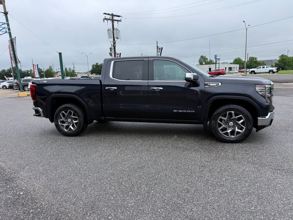 Photo 4 of this GMC SIERRA