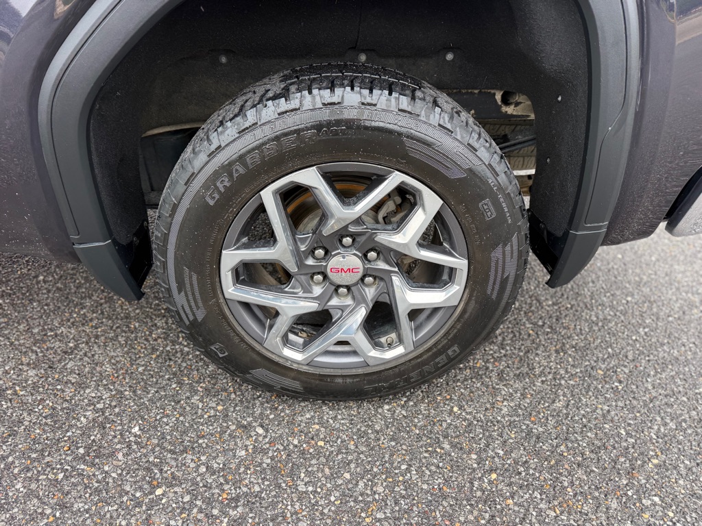 Photo 31 of this GMC SIERRA