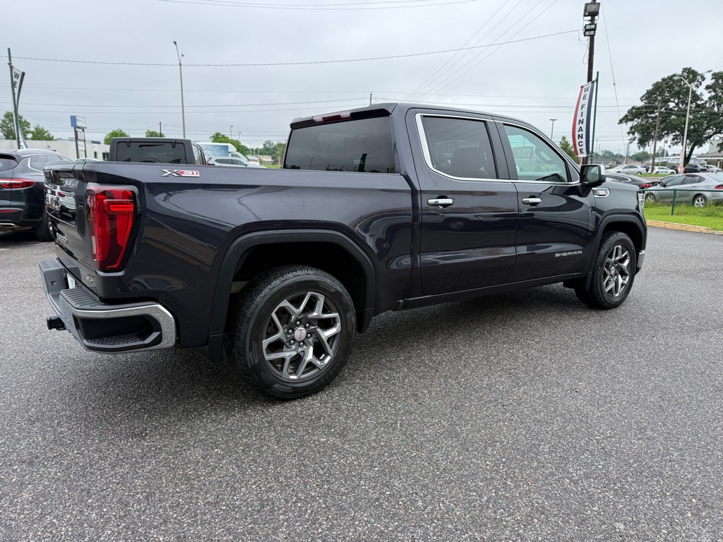 Photo 5 of this GMC SIERRA