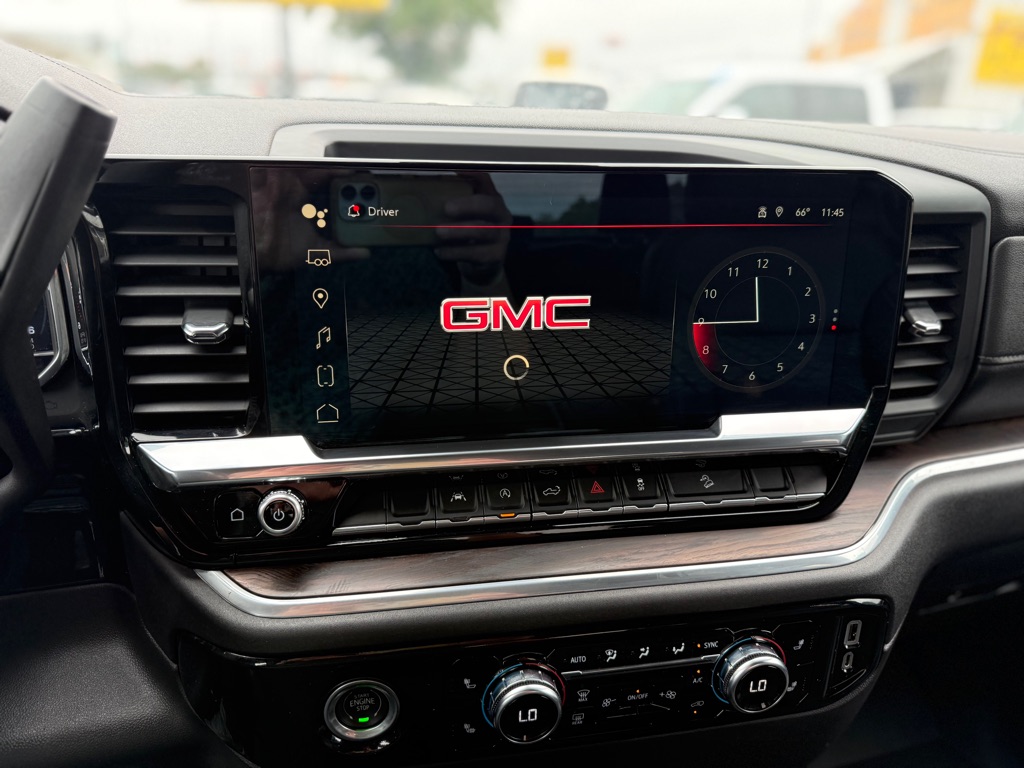 Photo 21 of this GMC SIERRA