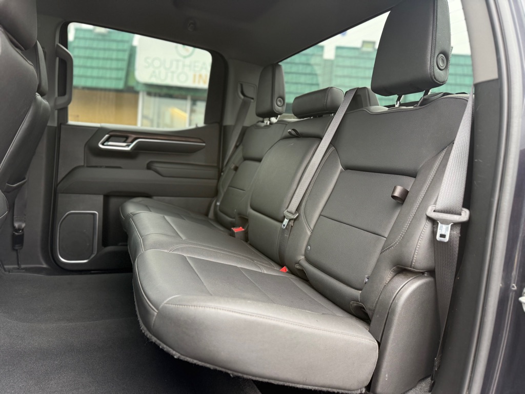 Photo 14 of this GMC SIERRA