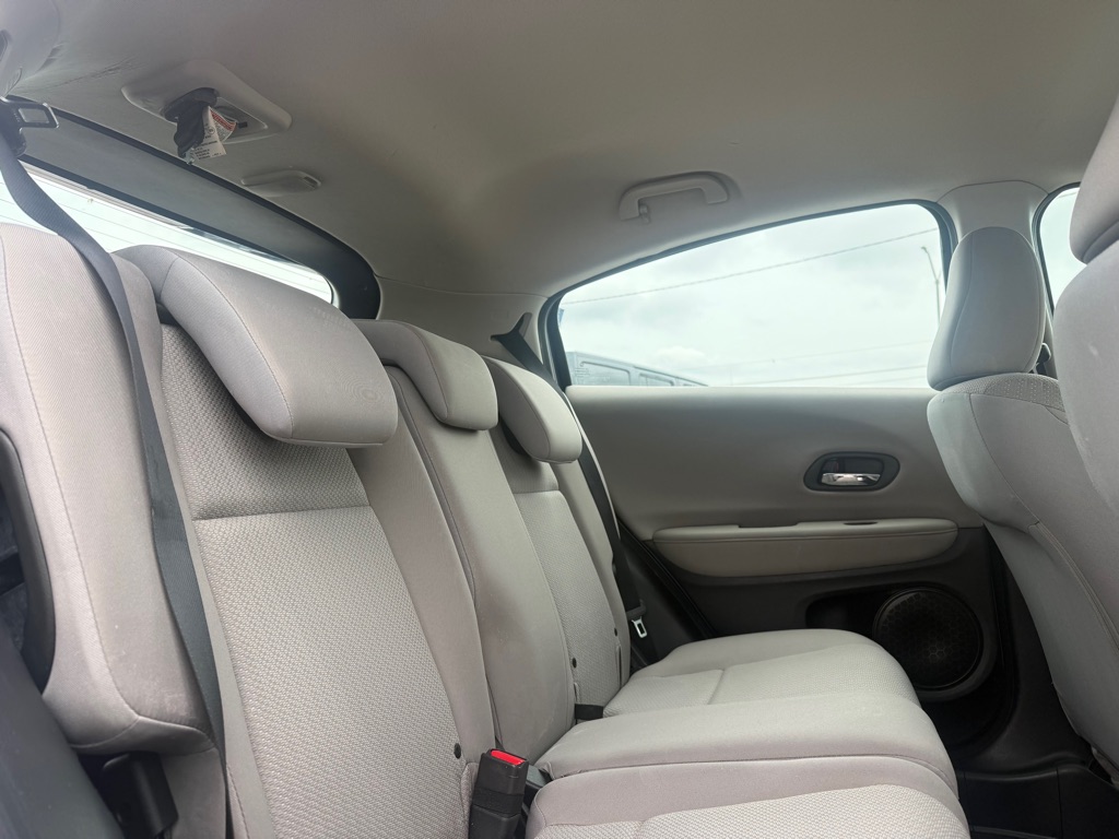 Photo 16 of this HONDA HR-V