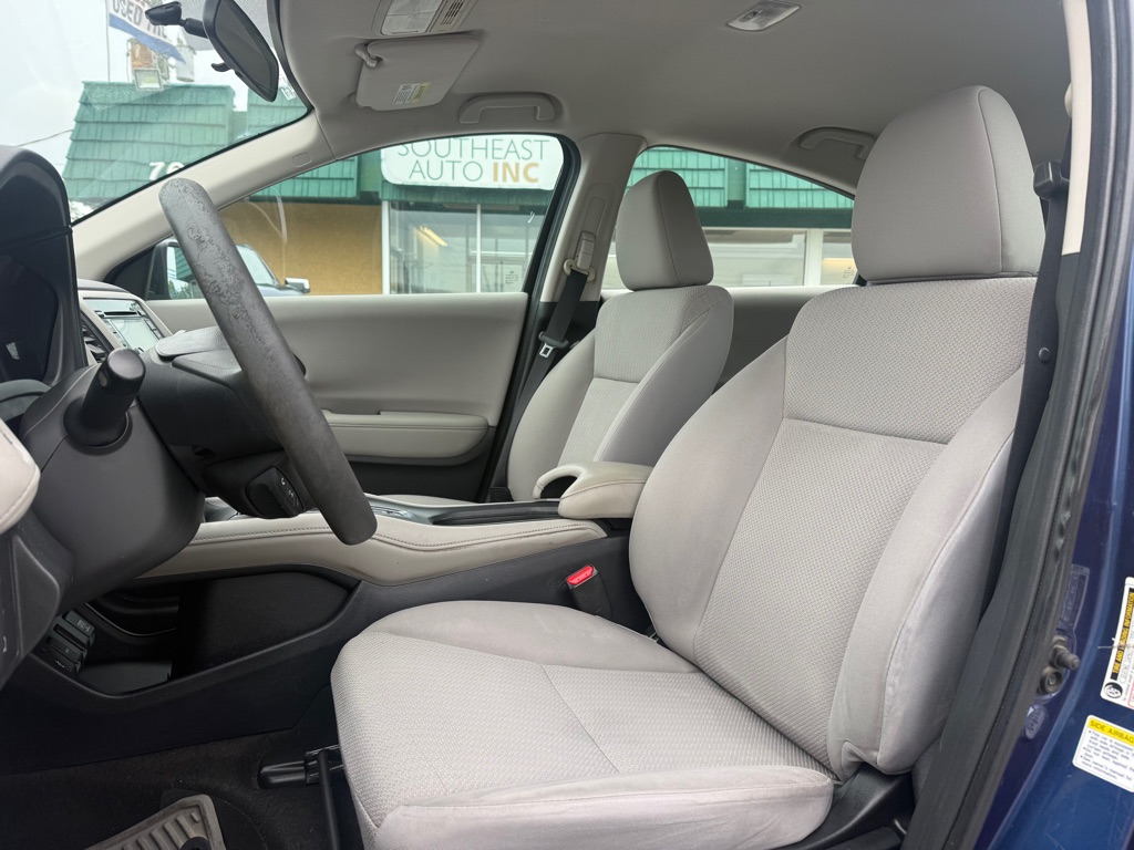 Photo 9 of this HONDA HR-V