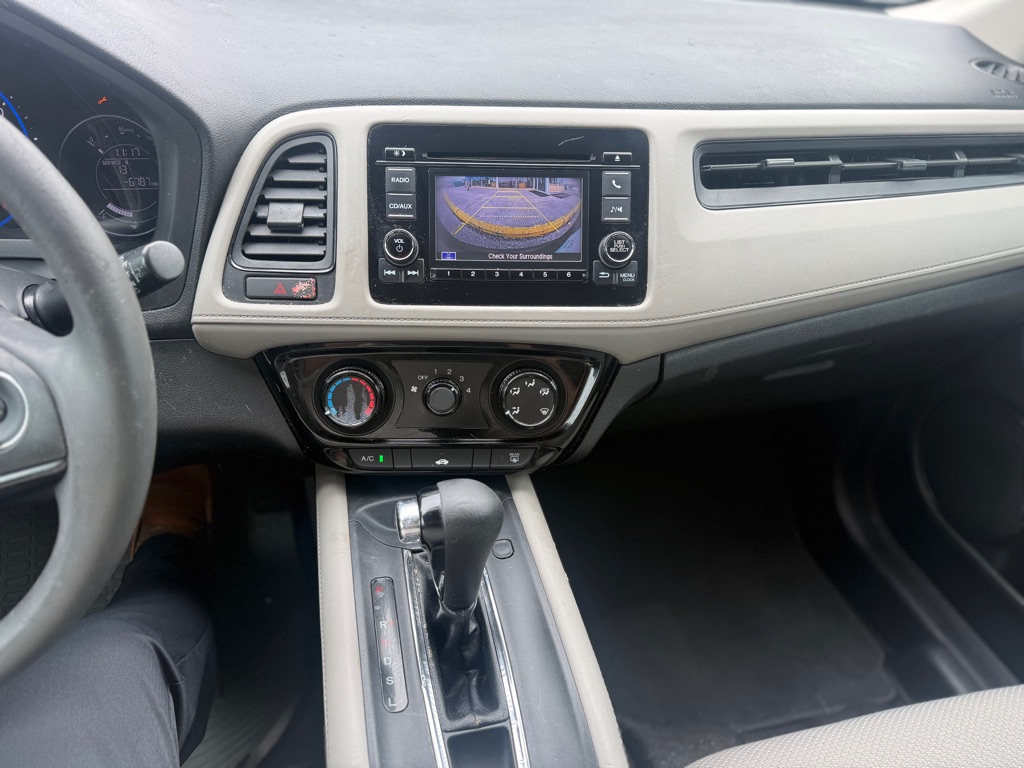 Photo 22 of this HONDA HR-V