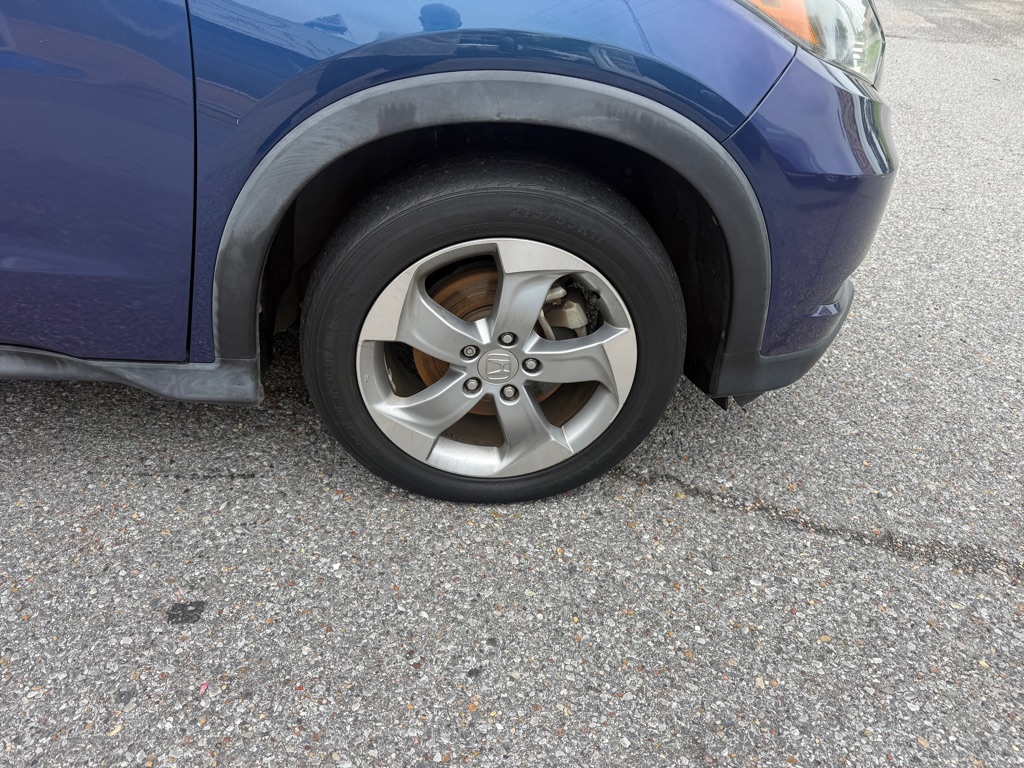 Photo 28 of this HONDA HR-V