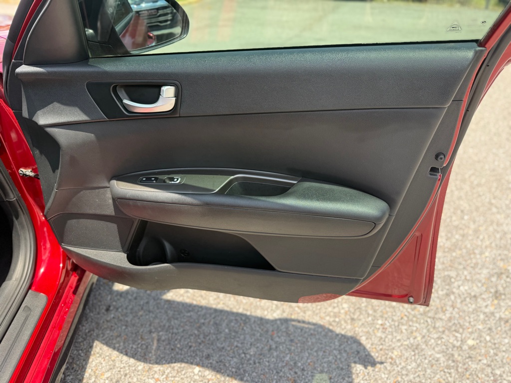 Photo 22 of this KIA OPTIMA