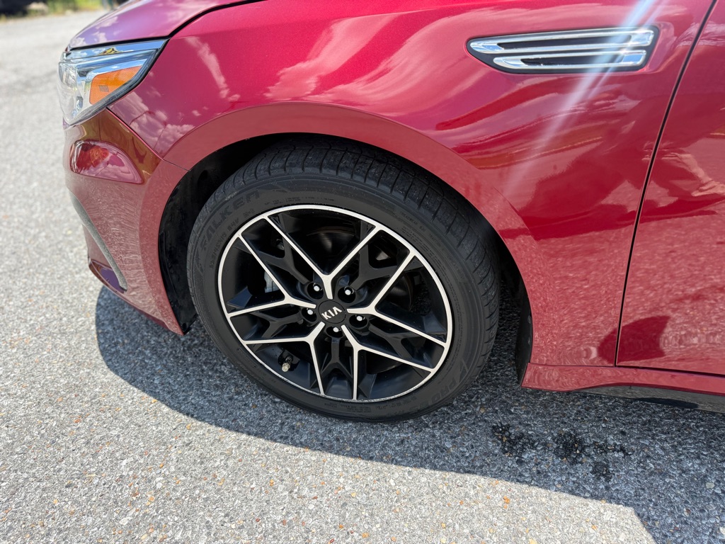 Photo 27 of this KIA OPTIMA