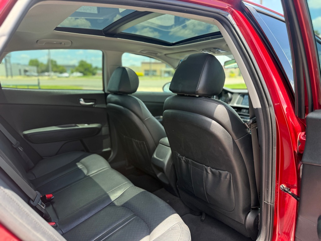Photo 16 of this KIA OPTIMA