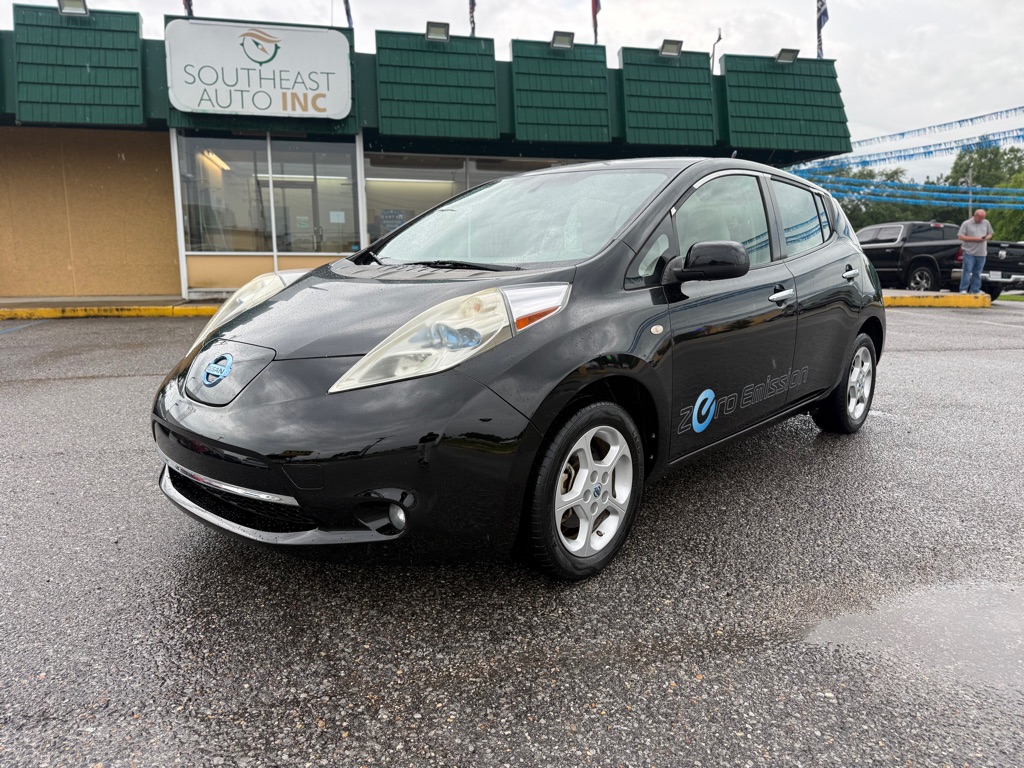 2011 NISSAN LEAF