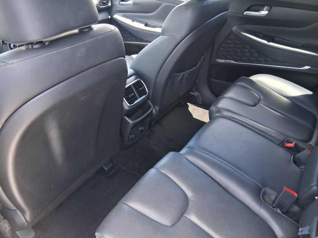 Photo 6 of this HYUNDAI SANTA FE