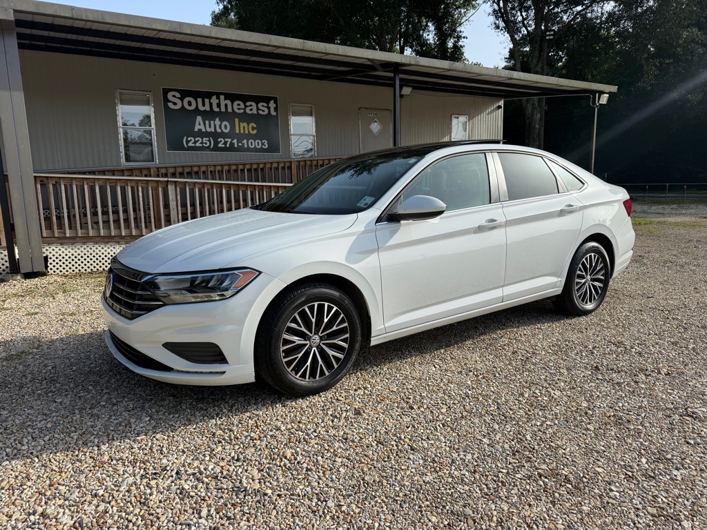 White 2019 Volkswagen Jetta Sedan Front-Wheel Drive Automatic