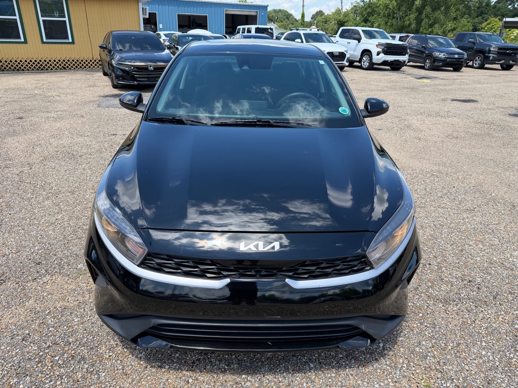 Photo 2 of this KIA FORTE