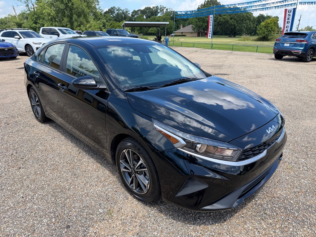 Photo 3 of this KIA FORTE