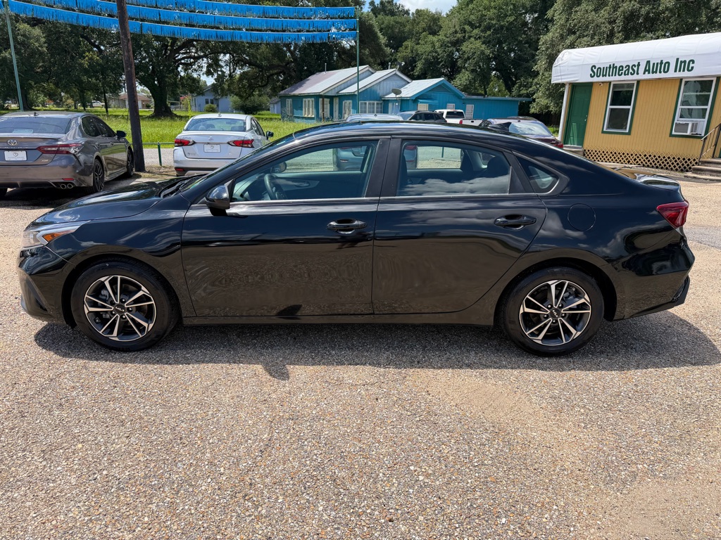 Photo 7 of this KIA FORTE