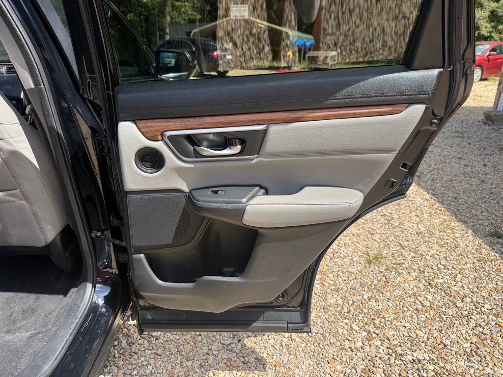 Photo 20 of this HONDA CR-V