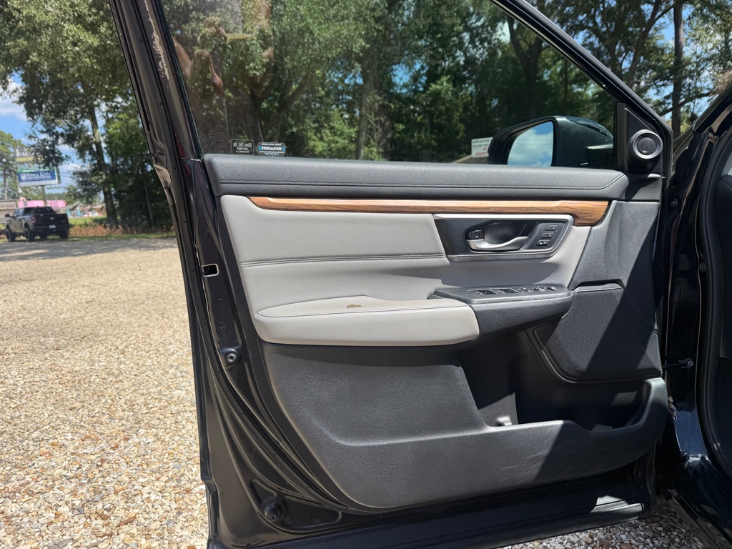 Photo 21 of this HONDA CR-V