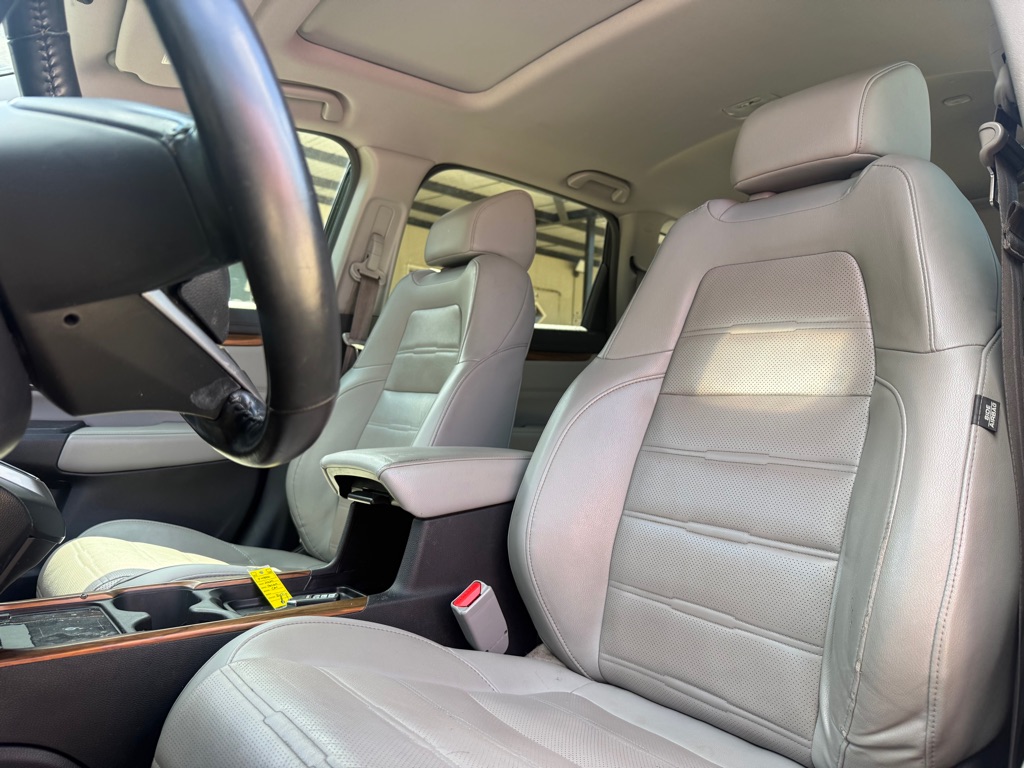 Photo 9 of this HONDA CR-V