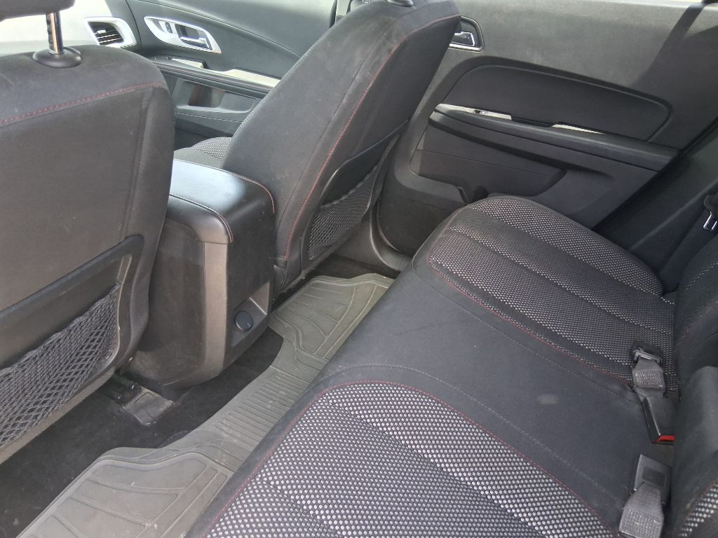 Photo 11 of this CHEVROLET EQUINOX