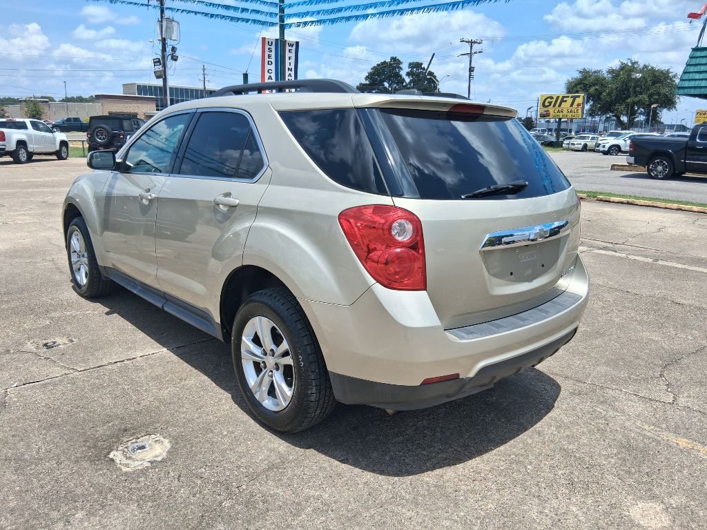 Photo 3 of this CHEVROLET EQUINOX