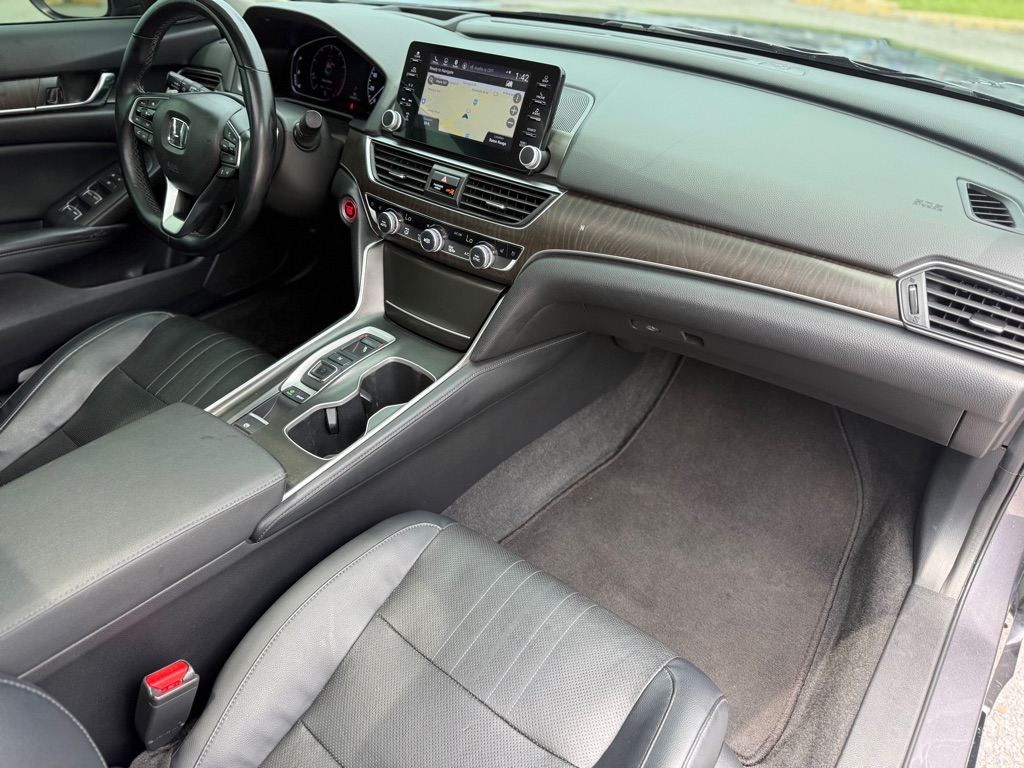 Photo 14 of this HONDA ACCORD