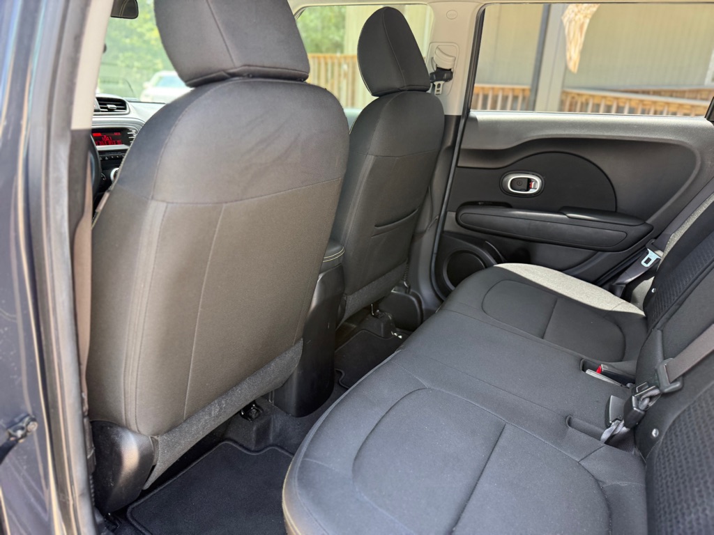Photo 12 of this KIA SOUL