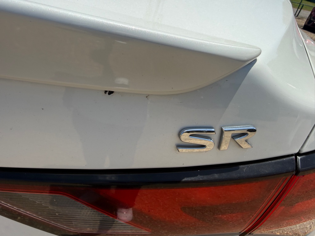 Photo 8 of this NISSAN SENTRA