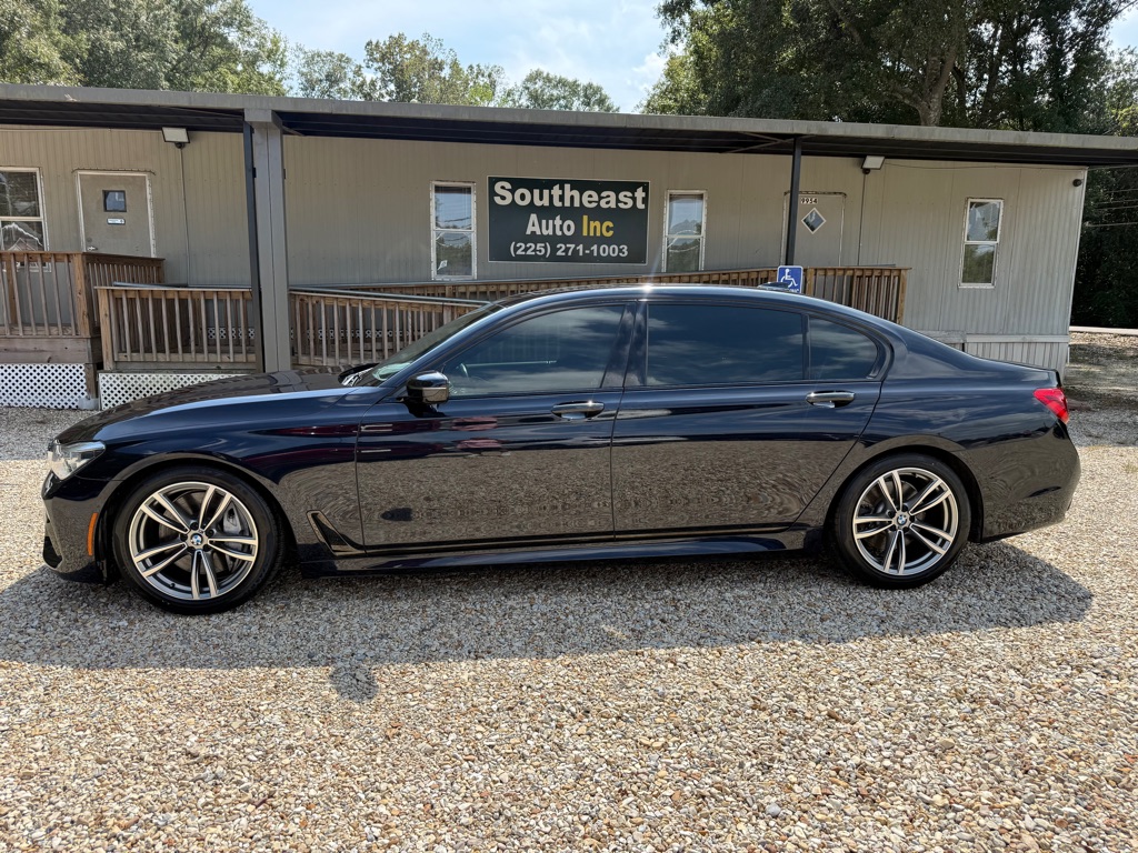 Photo 8 of this BMW 750