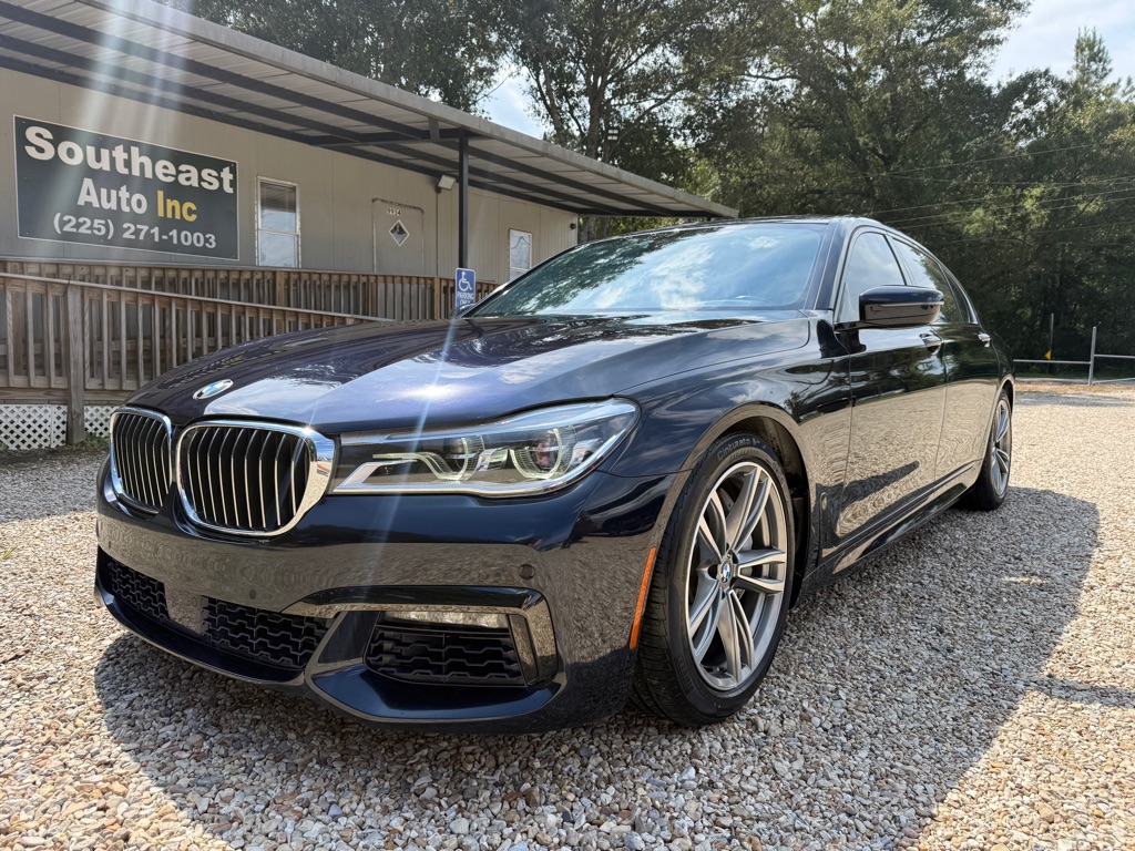 Photo 31 of this BMW 750