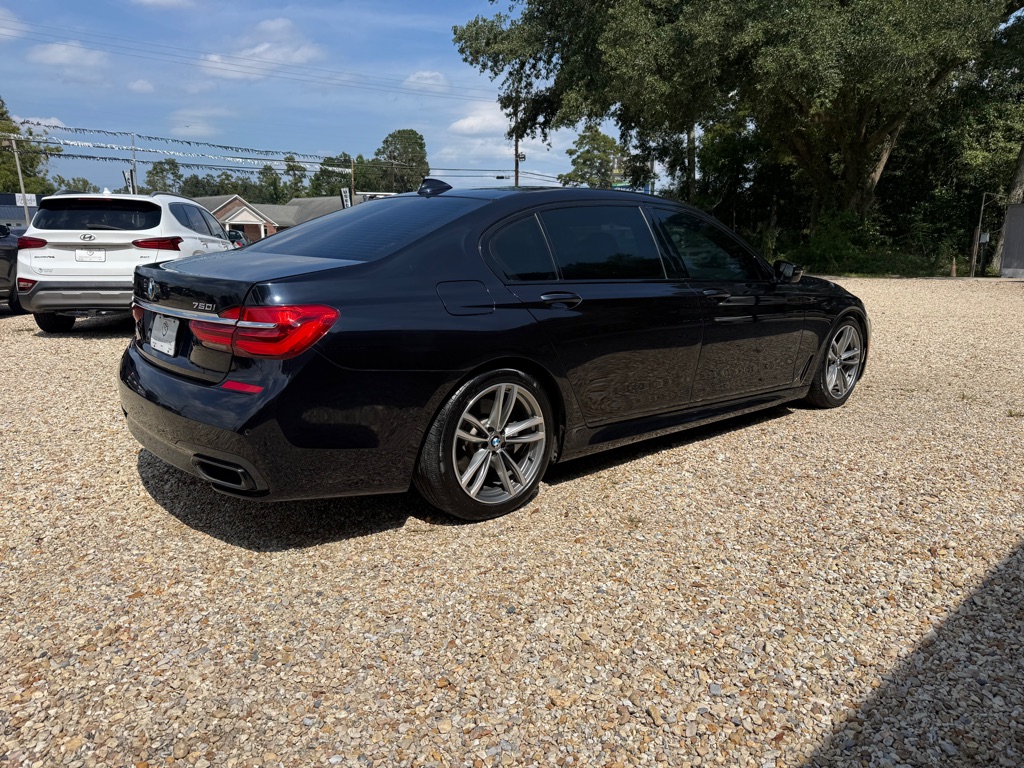 Photo 5 of this BMW 750