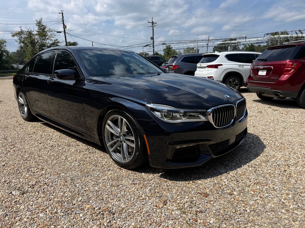 Photo 3 of this BMW 750