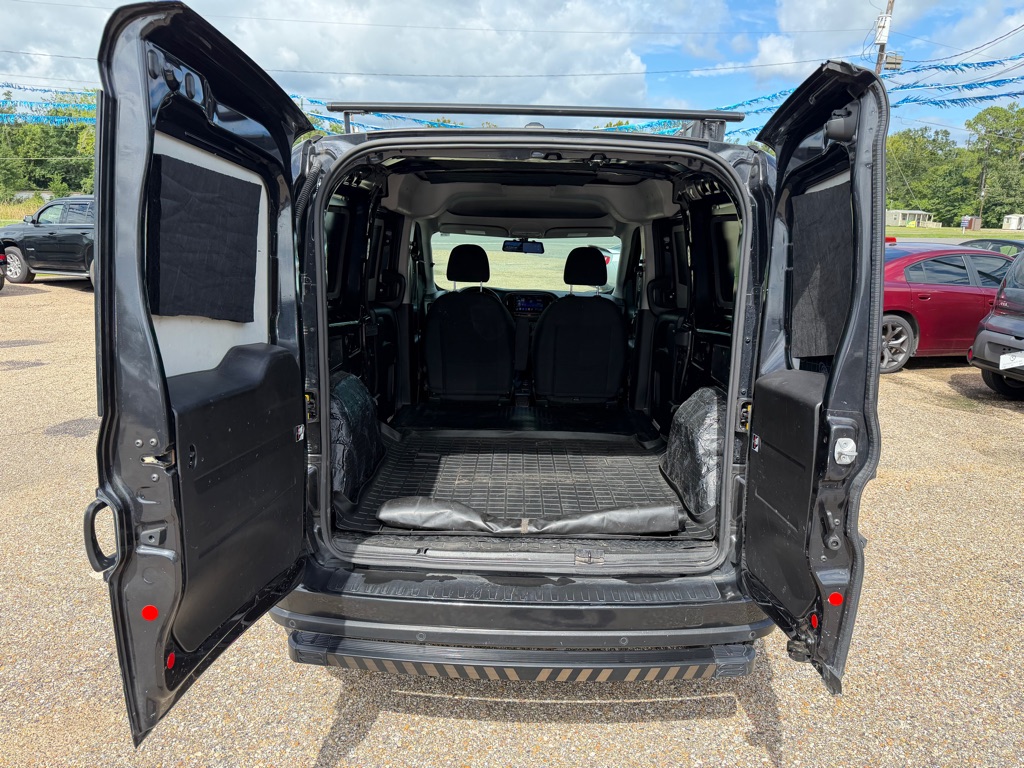 Photo 21 of this RAM PROMASTER CITY