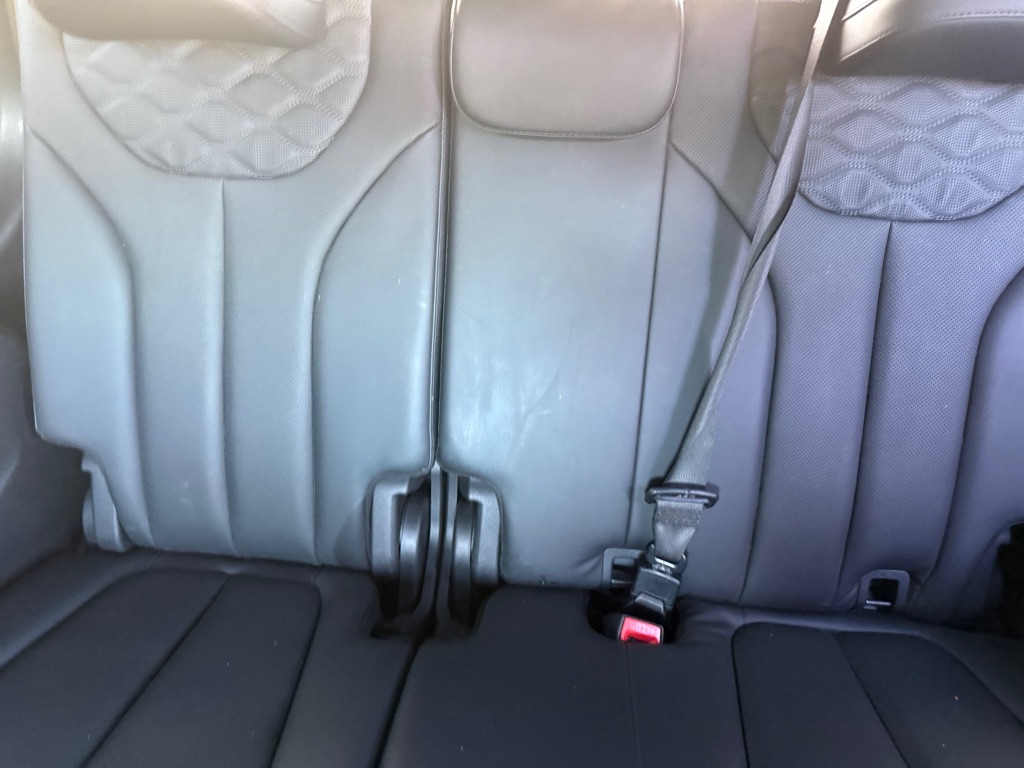 Photo 26 of this HYUNDAI PALISADE