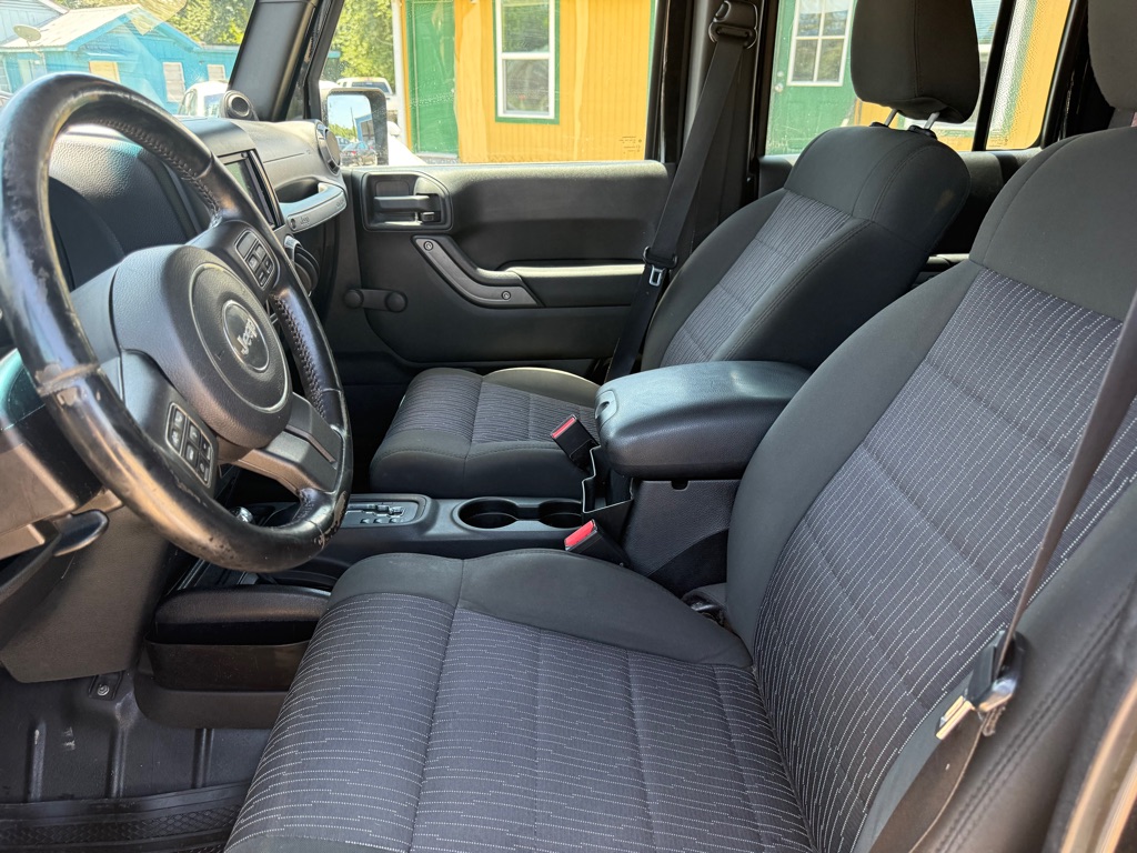 Photo 7 of this JEEP WRANGLER UNLIMI