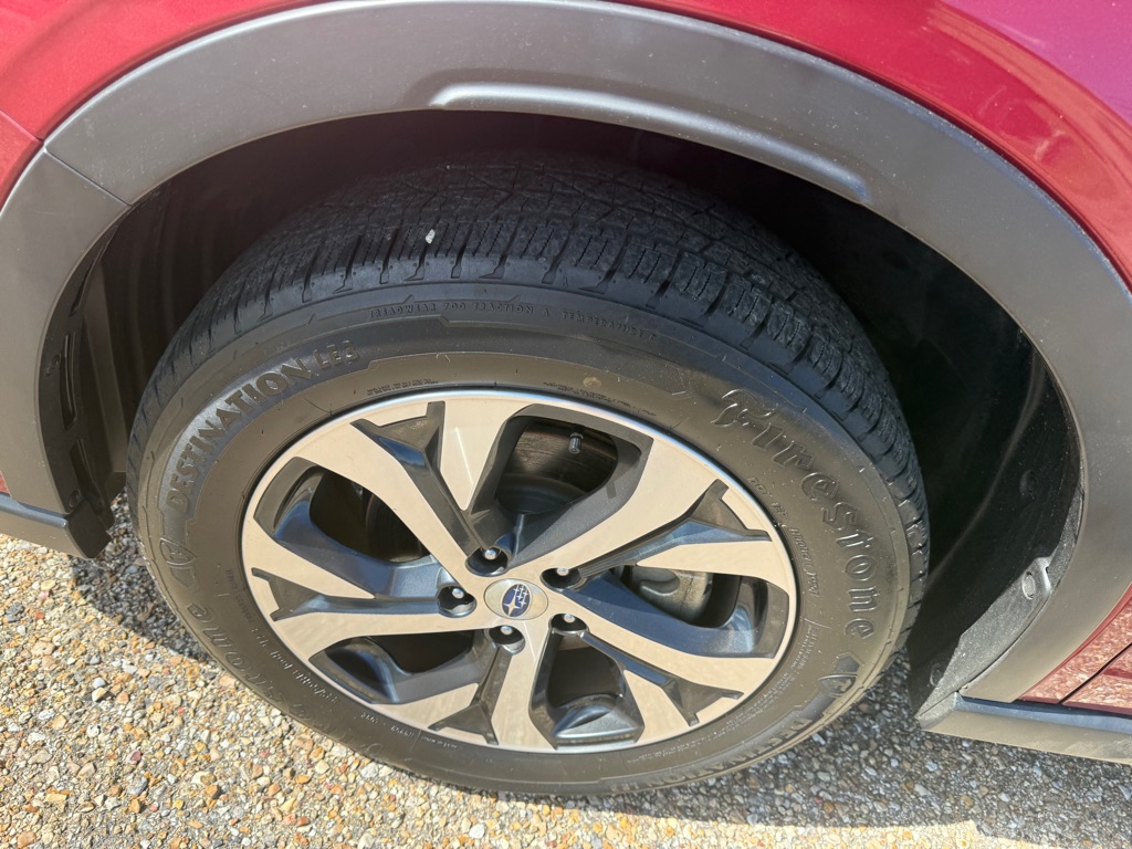 Photo 2 of this SUBARU OUTBACK
