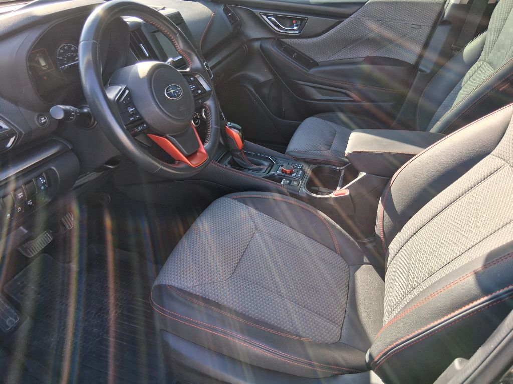 Photo 14 of this SUBARU FORESTER