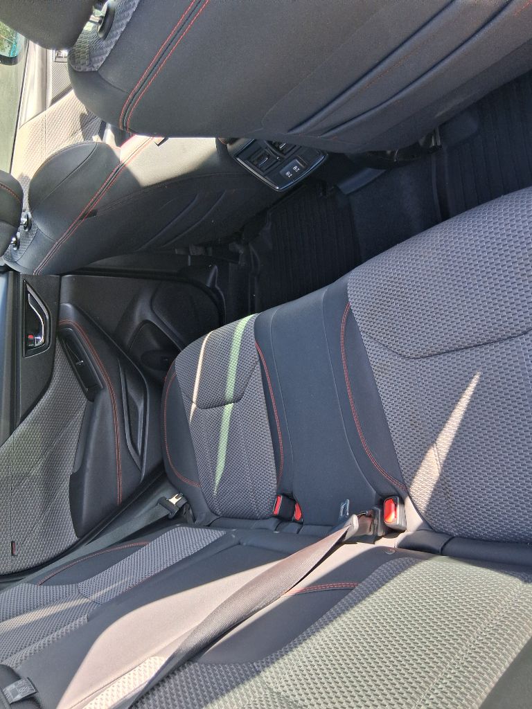 Photo 12 of this SUBARU FORESTER