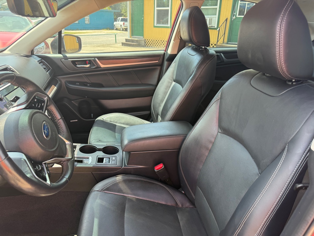 Photo 11 of this SUBARU LEGACY