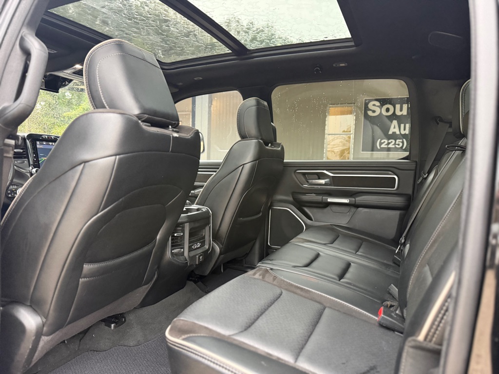 Photo 14 of this RAM 1500